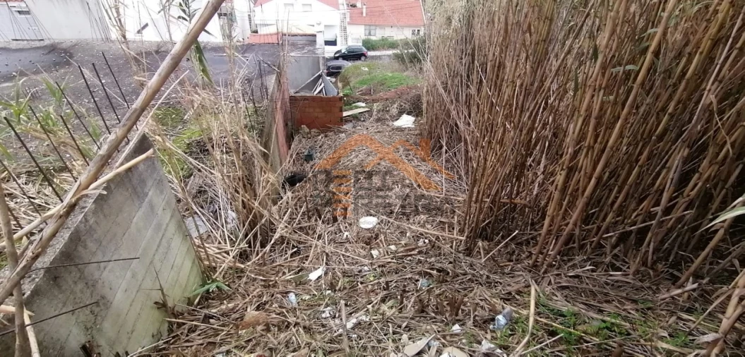Terreno para Venda em Odivelas Foto 10