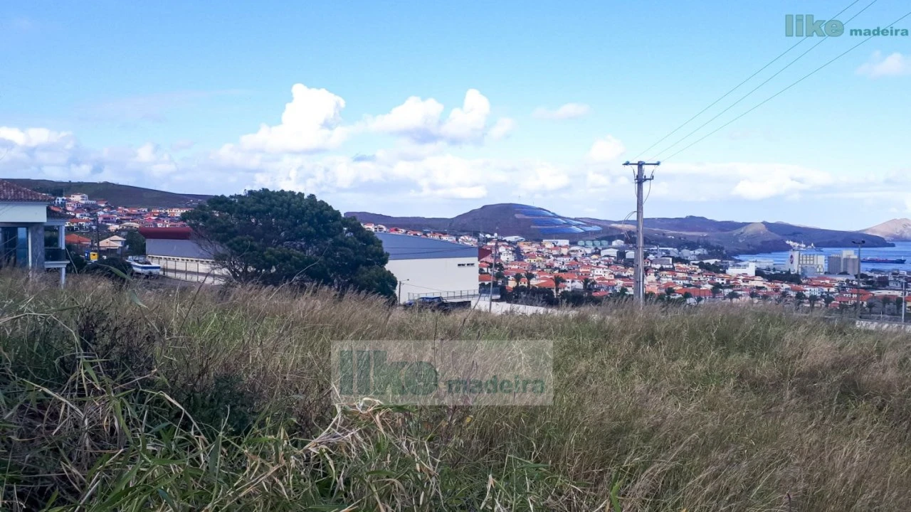 Terreno para Venda em Caniçal Foto 3