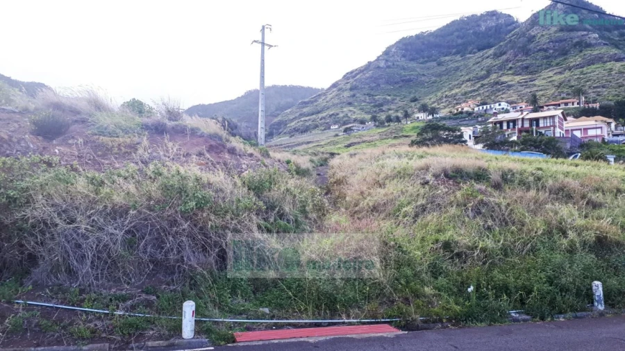 Terreno para Venda em Caniçal Foto 7