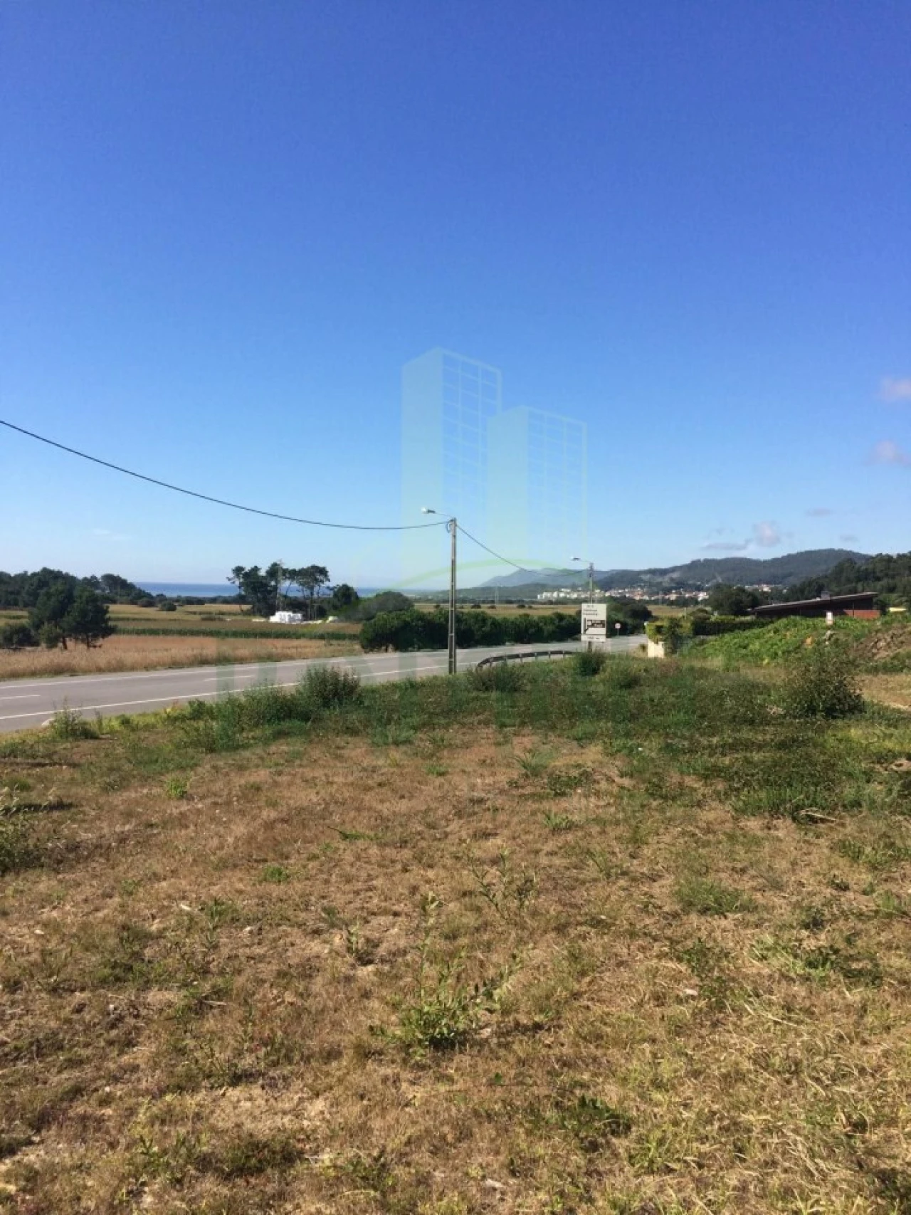 Terreno para Venda em Carreço Foto 9