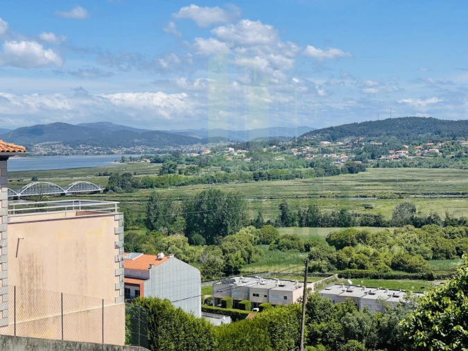Terreno para Venda em Caminha (Matriz) e Vilarelho