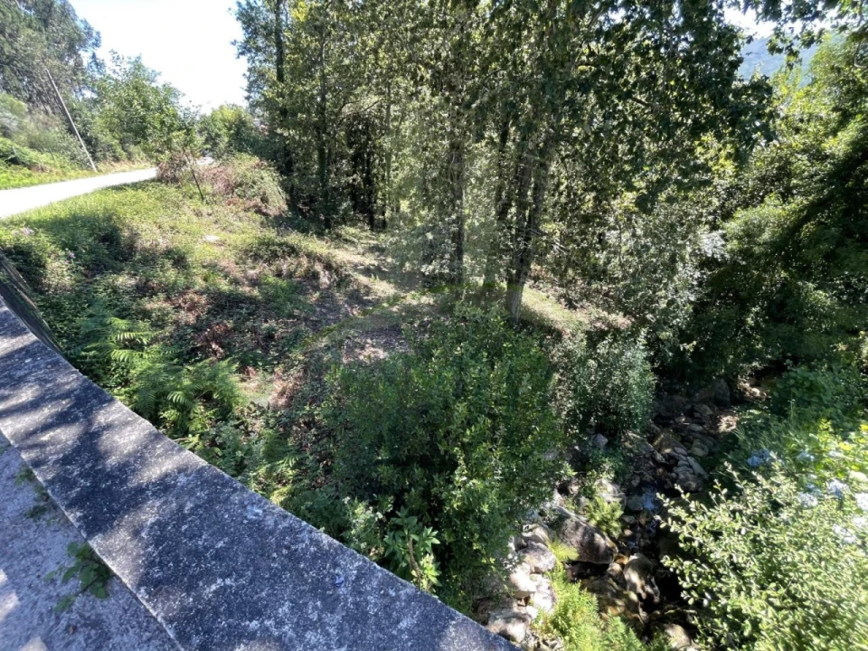 Terreno para Venda em Venade e Azevedo Foto 13