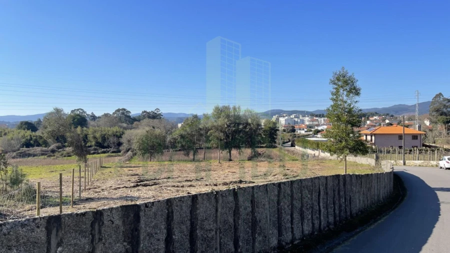 Terreno para Venda em Valença, Cristelo Covo e Arão Foto 1