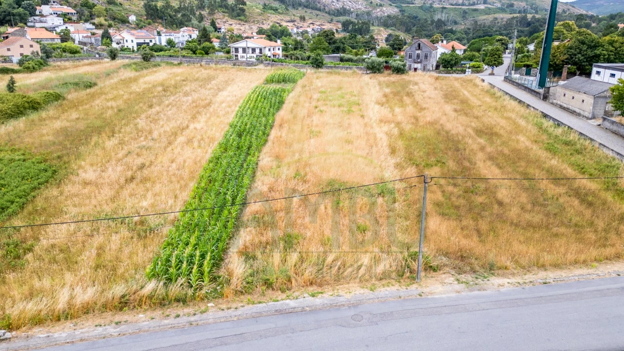 Terreno para Venda em Vilar de Mouros Foto 7