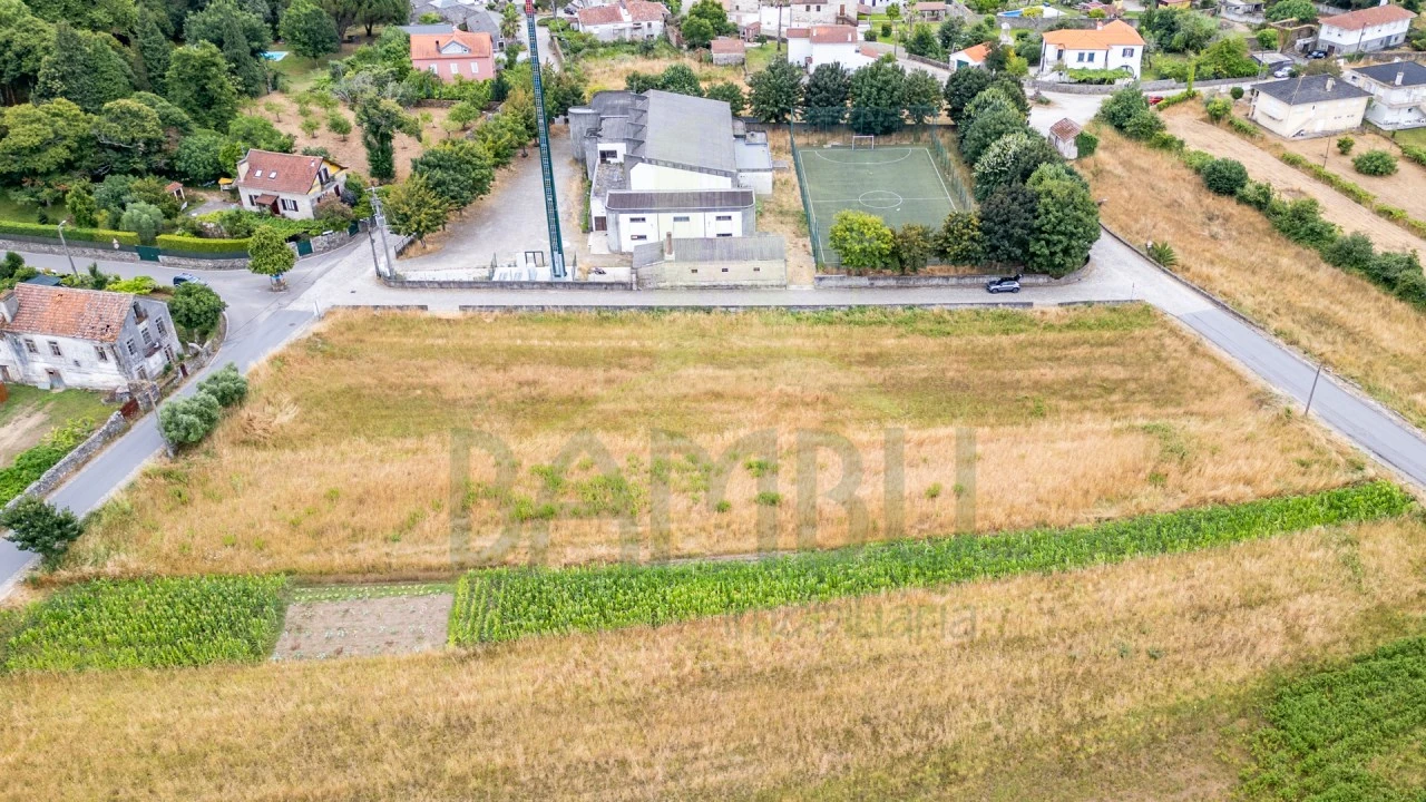 Terreno para Venda em Vilar de Mouros Foto 12