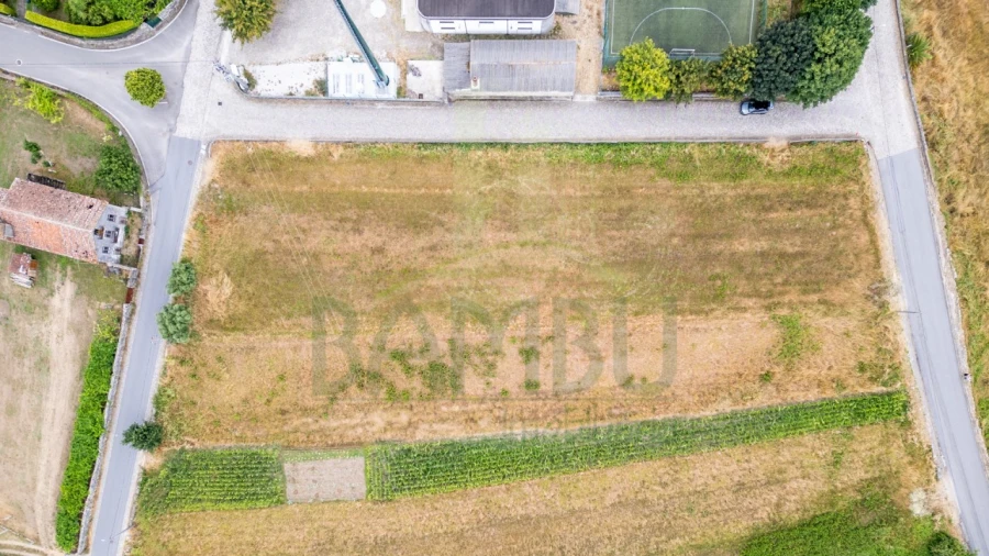 Terreno para Venda em Vilar de Mouros Foto 14