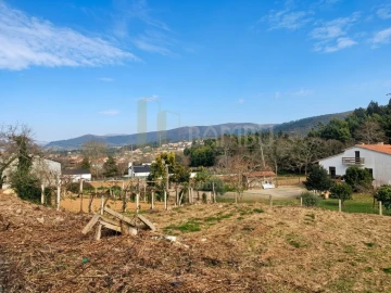 Terreno para Venda em Venade e Azevedo