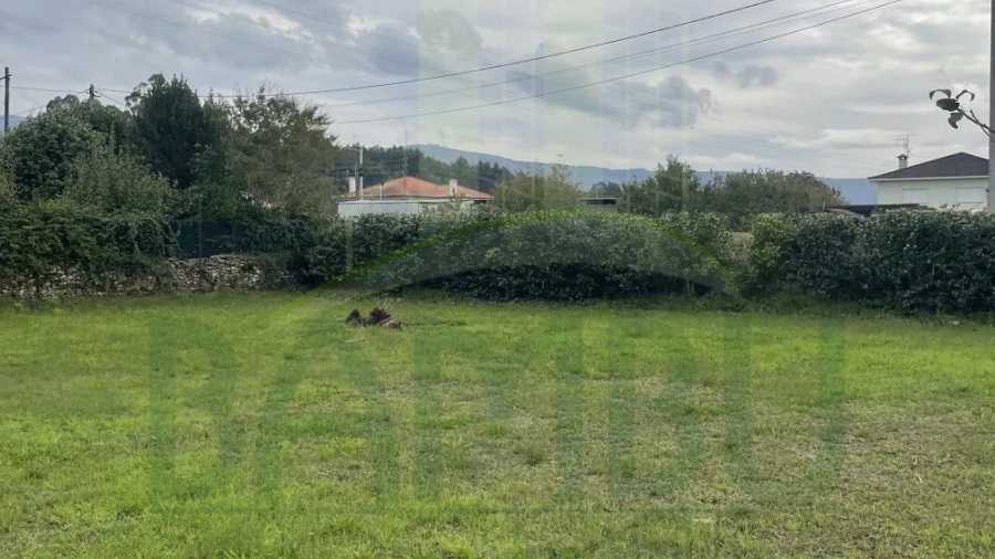 Terreno para Arrendamento em Gandra e Taião