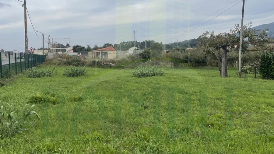 Terreno para Arrendamento em Gandra e Taião