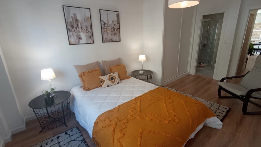 Apartamento T2 para Venda em Benfica Foto 1