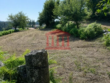 Terreno para Venda em Gamil e Midões