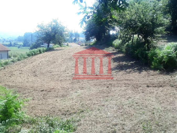 Terreno para Venda em Gamil e Midões