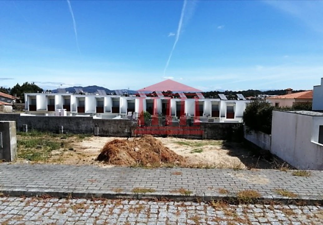 Terreno para Venda em Gamil e Midões Foto 10