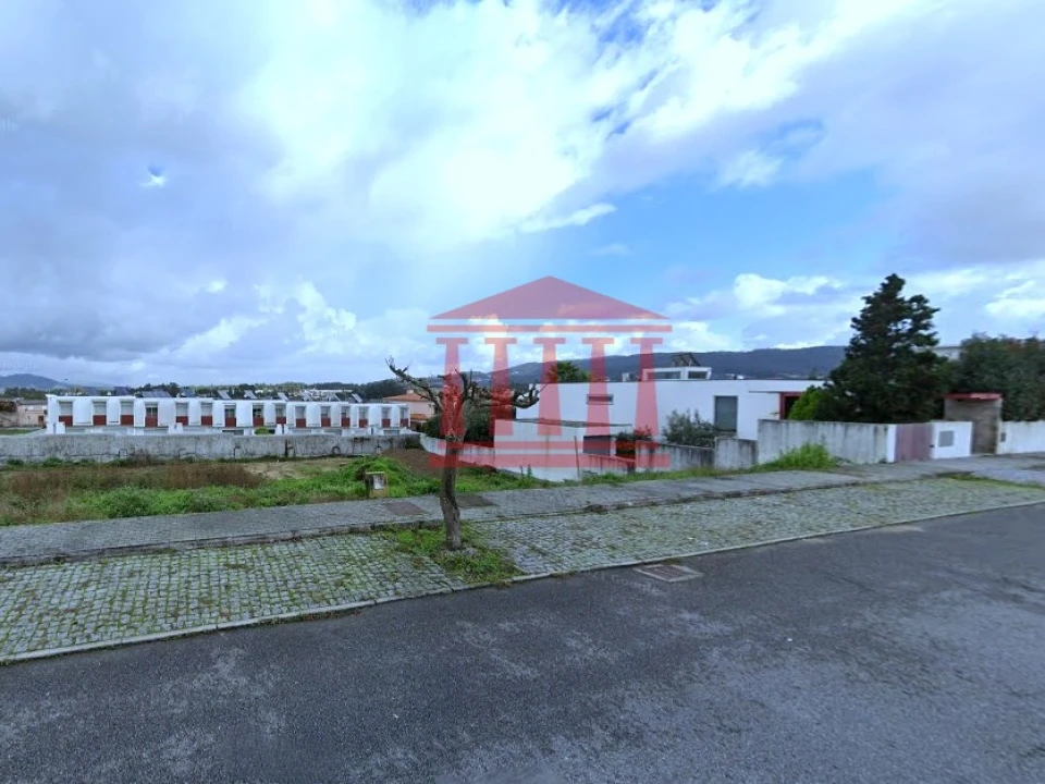 Terreno para Venda em Gamil e Midões Foto 11