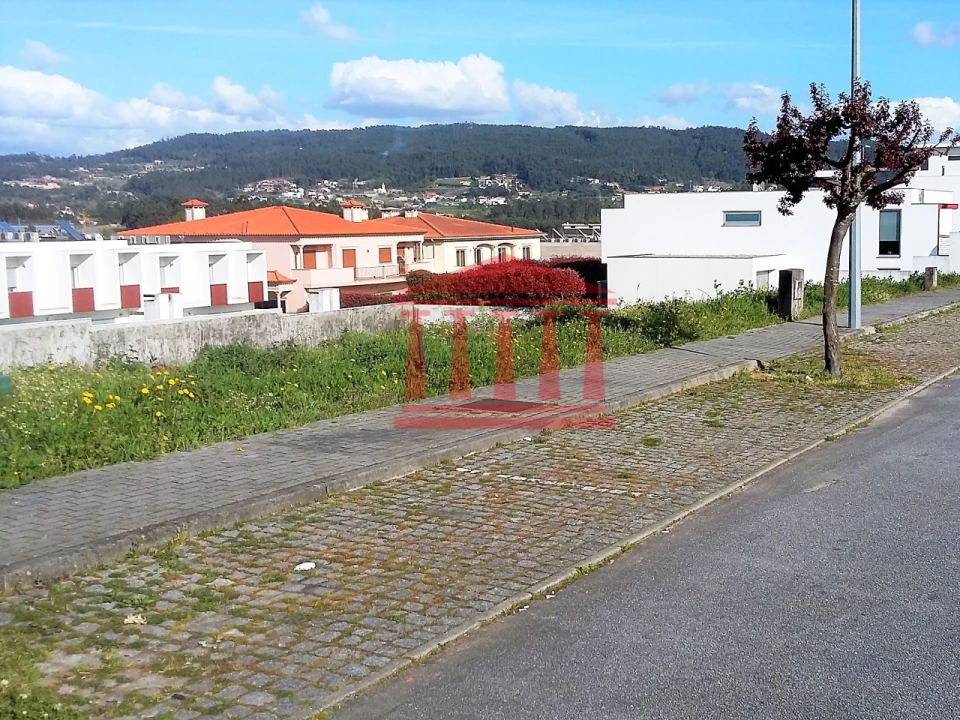 Terreno para Venda em Gamil e Midões Foto 18