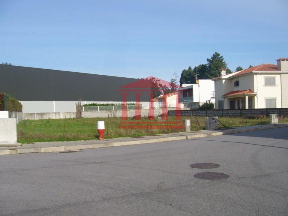 Terreno para Venda em Adães Foto 2