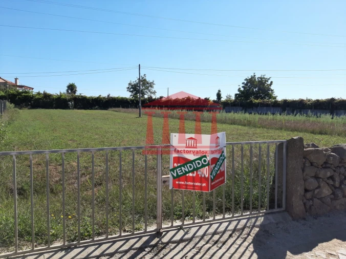 Terreno para Venda em Abade de Neiva Foto 2