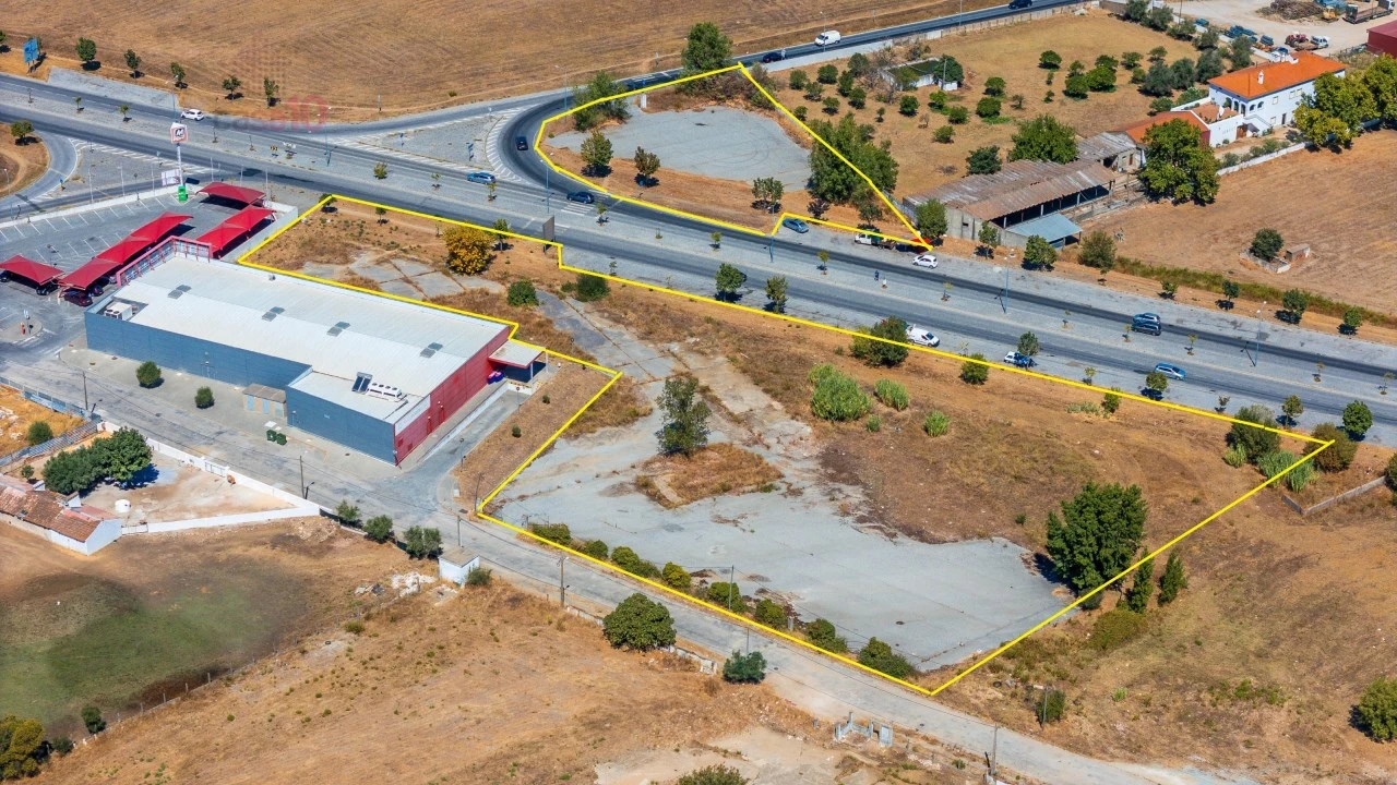 Terreno para Venda em Bacelo e Senhora da Saúde Foto 2