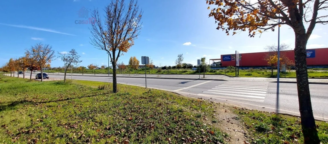 Terreno para Venda em Bacelo e Senhora da Saúde Foto 9