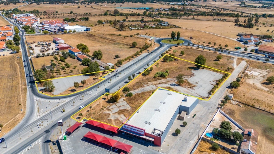 Terreno para Venda em Bacelo e Senhora da Saúde Foto 1