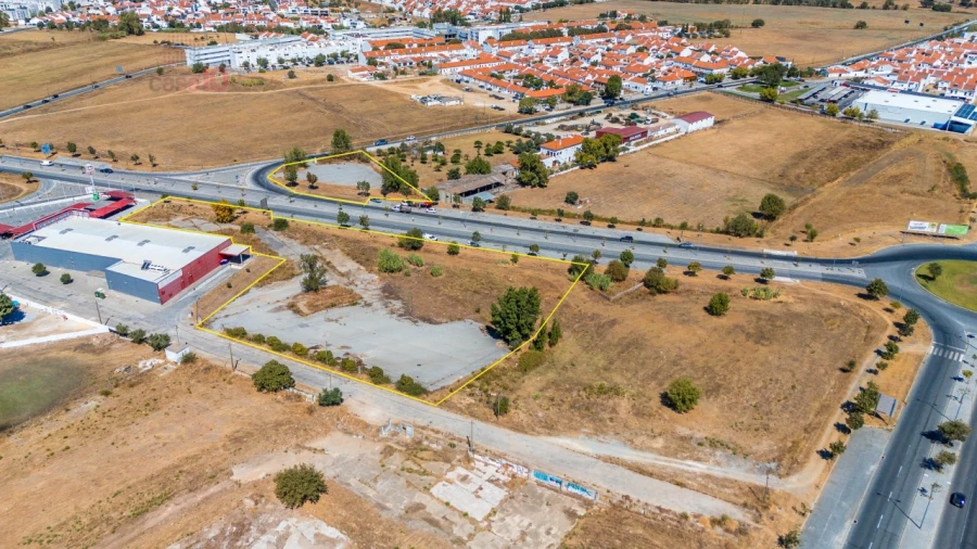 Terreno para Venda em Bacelo e Senhora da Saúde Foto 3