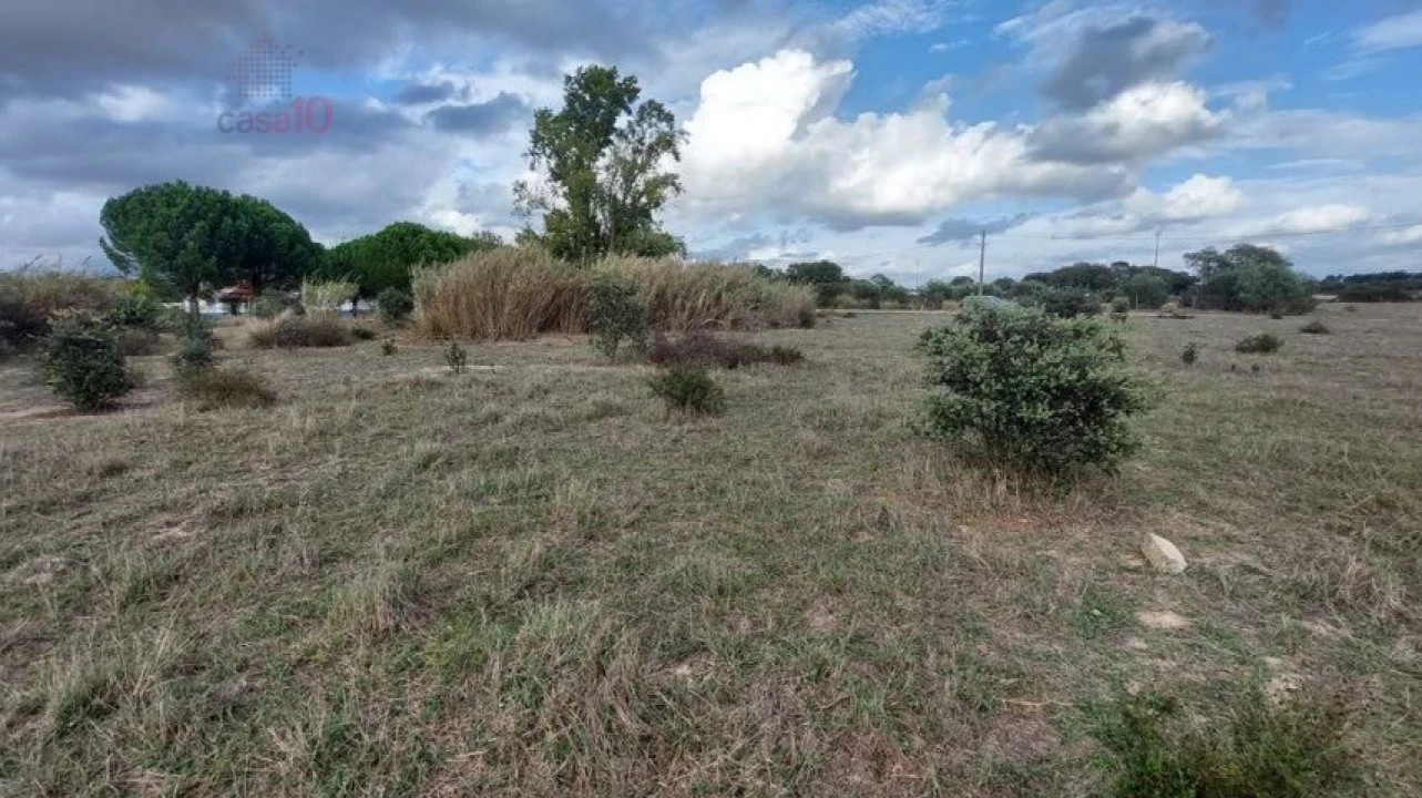 Terreno para Venda em Nossa Senhora da Tourega e Nossa Senhora de Guadalupe Foto 1