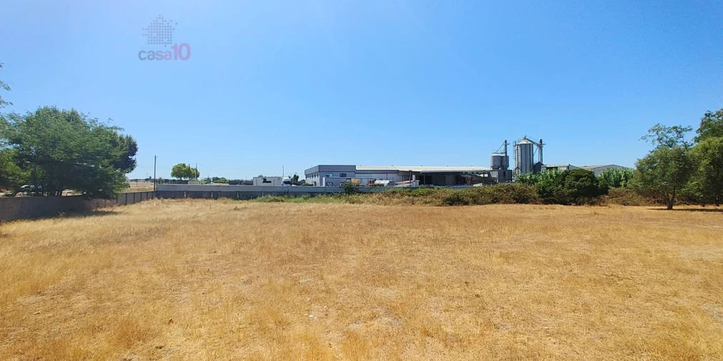 Terreno para Venda em Atalaia e Alto Estanqueiro-Jardia