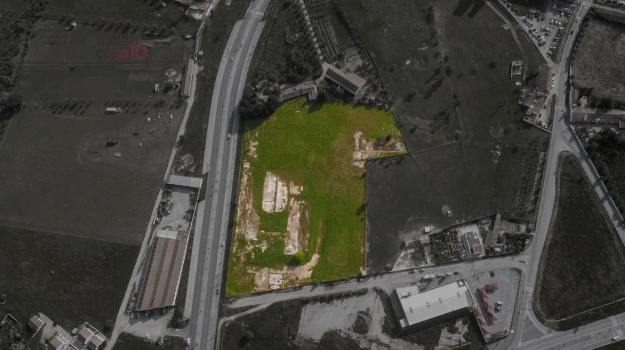 Terreno para Venda em Bacelo e Senhora da Saúde Foto 3