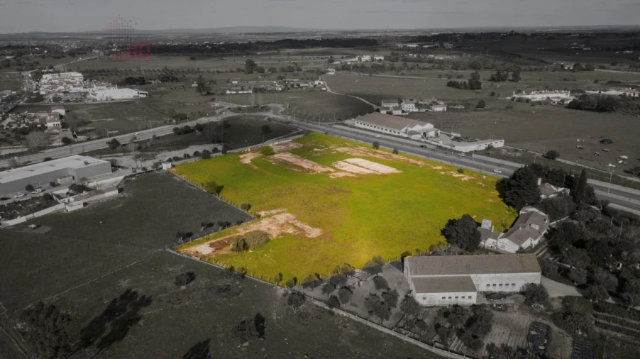 Terreno para Venda em Bacelo e Senhora da Saúde Foto 1