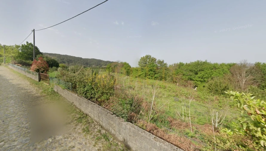 Terreno para Venda em Gondarem Foto 3