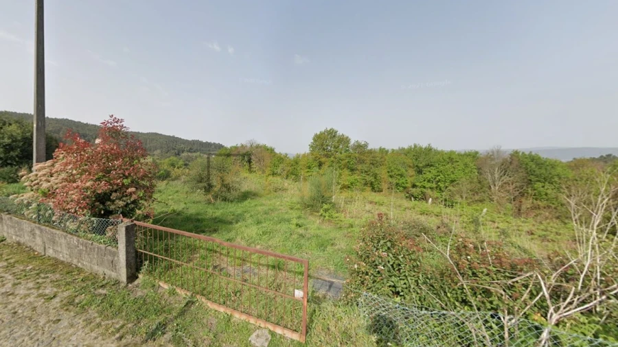 Terreno para Venda em Gondarem
