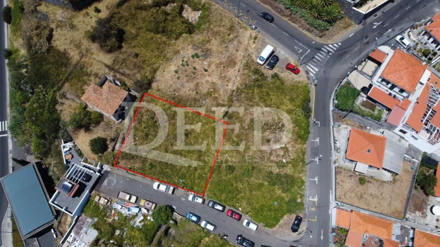 Terreno para Venda em Funchal (São Pedro)