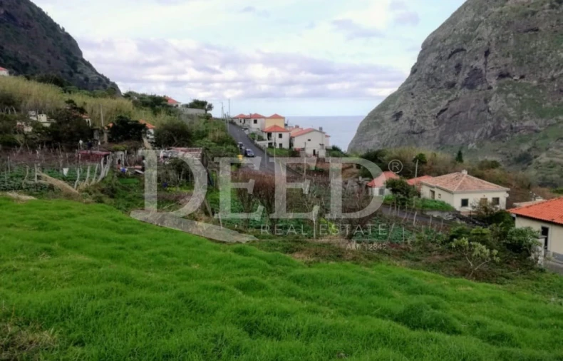 Terreno para Venda em São Vicente