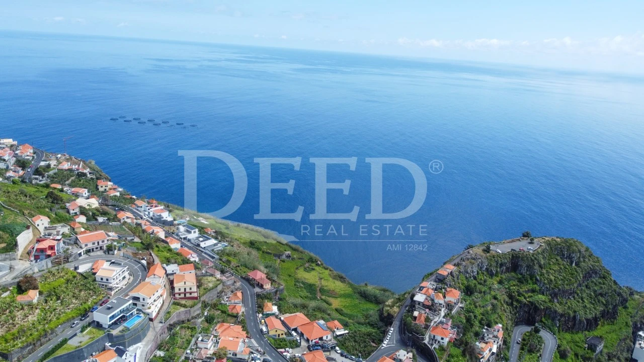 Terreno para Venda em Ribeira Brava Foto 3