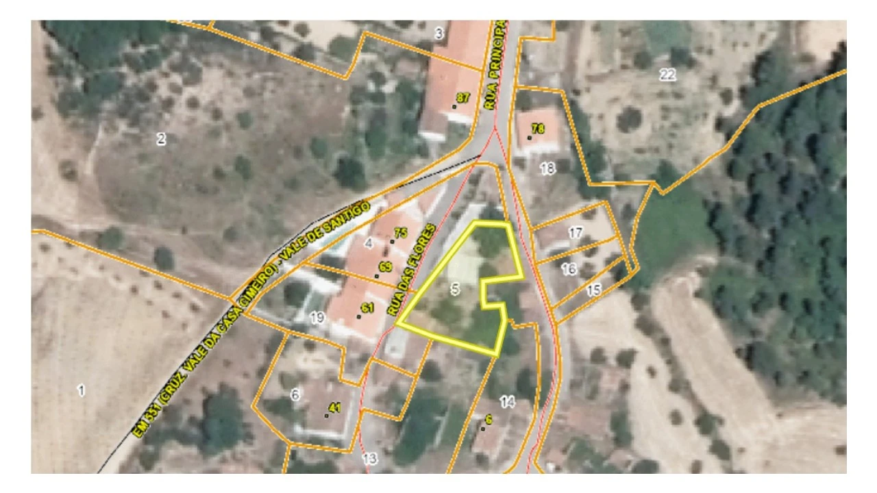 Terreno para Venda em Carvoeiro Foto 16