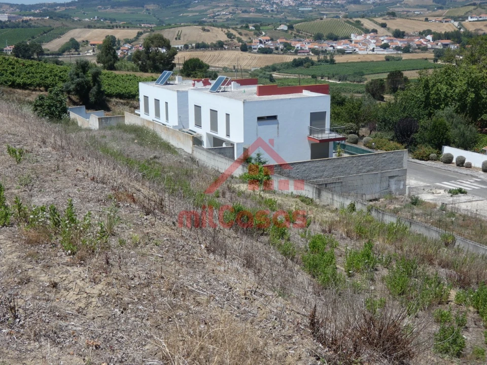 Terreno para Venda em Carvoeira e Carmões Foto 5