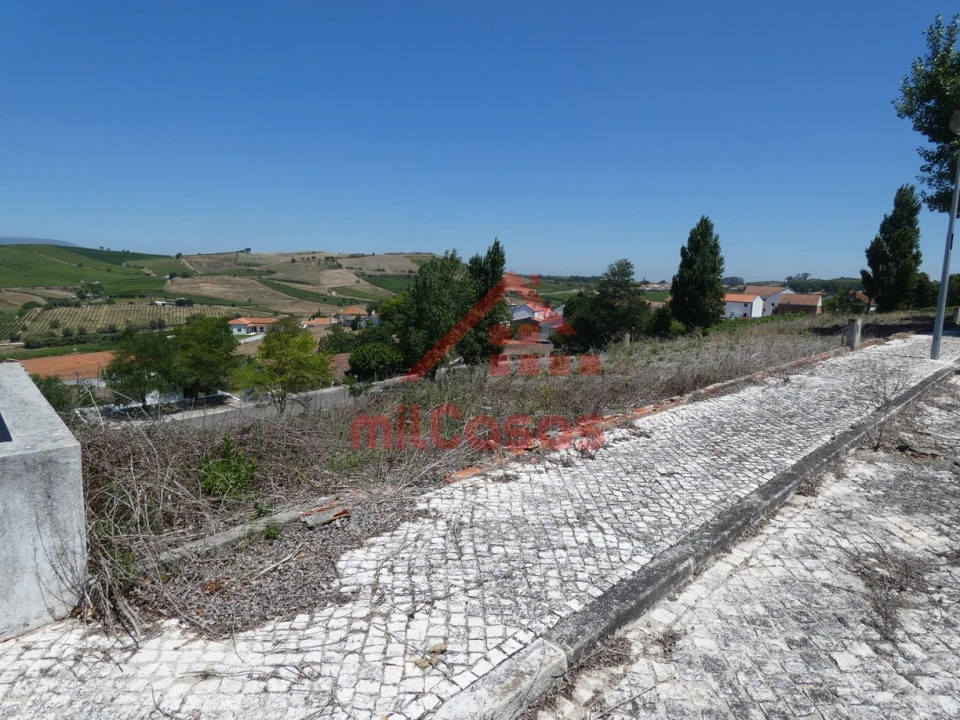 Terreno para Venda em Carvoeira e Carmões Foto 9