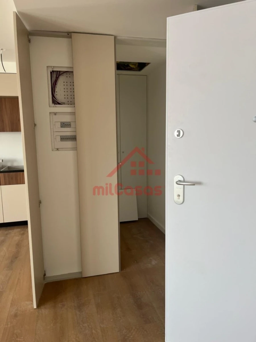 Apartamento T2 para Venda em Santa Maria, São Pedro e Matacães Foto 9