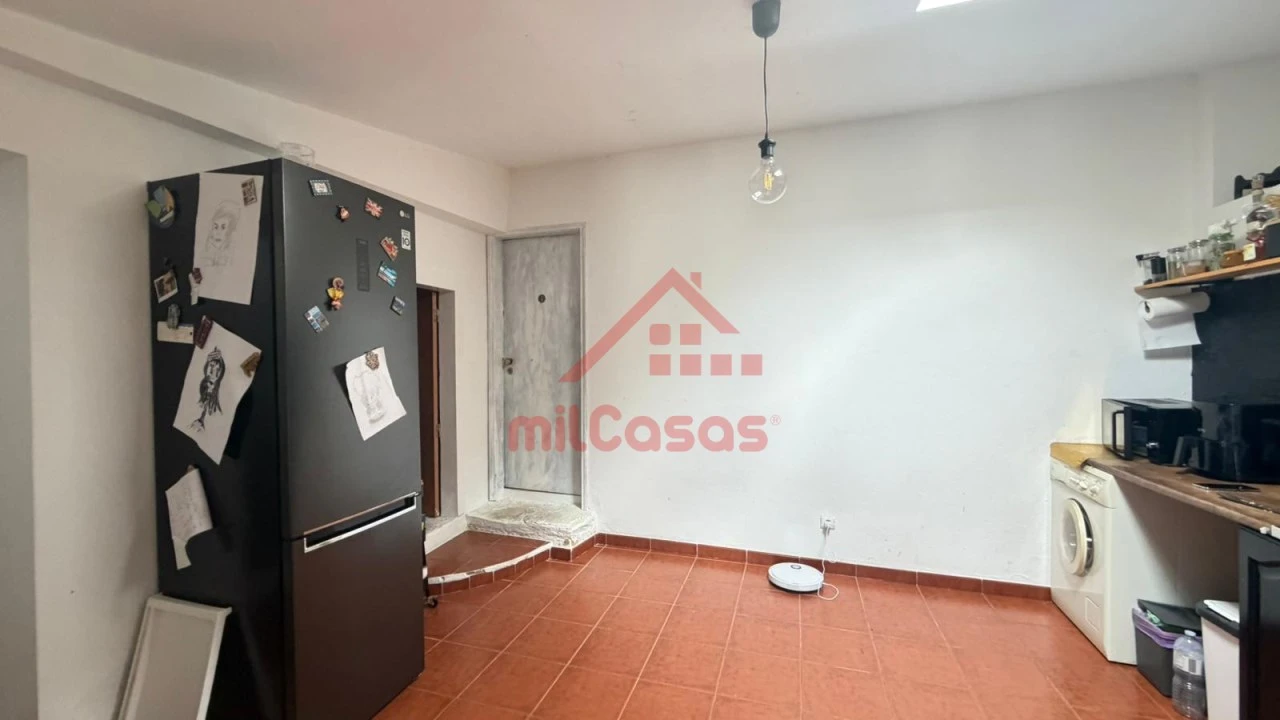 Moradia T2 para Venda em Maxial e Monte Redondo Foto 7