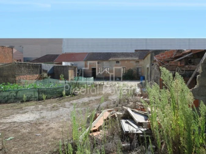 Terreno para Venda em Aver-O-Mar, Amorim e Terroso Foto 1