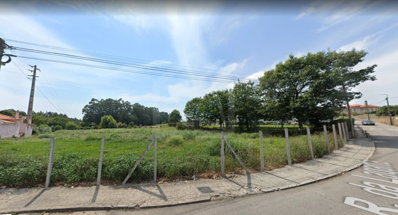 Terreno para Venda em Anta e Guetim Foto 1