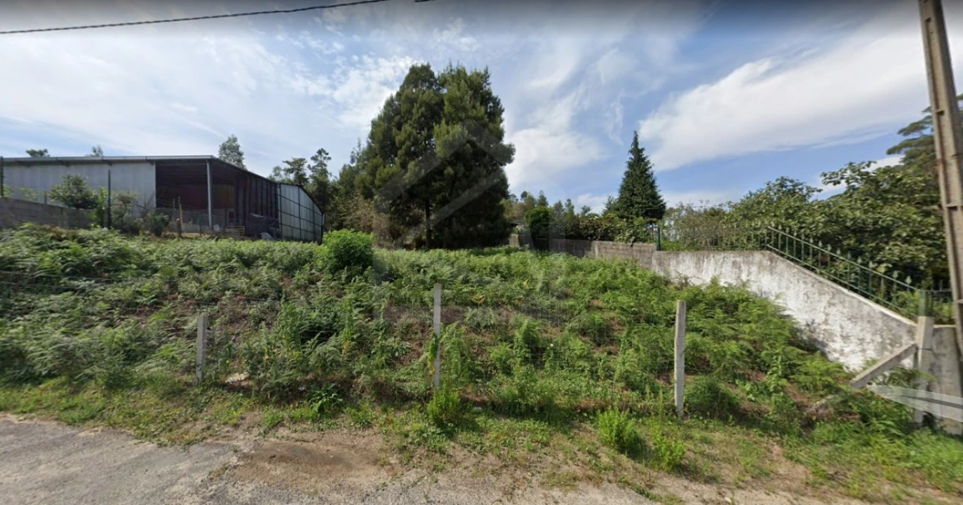 Terreno para Venda em Grijó e Sermonde Foto 2