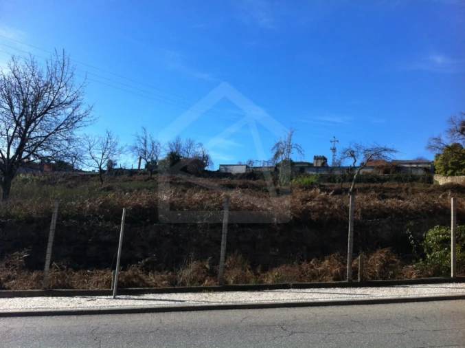 Terreno para Venda em São João da Madeira Foto 3