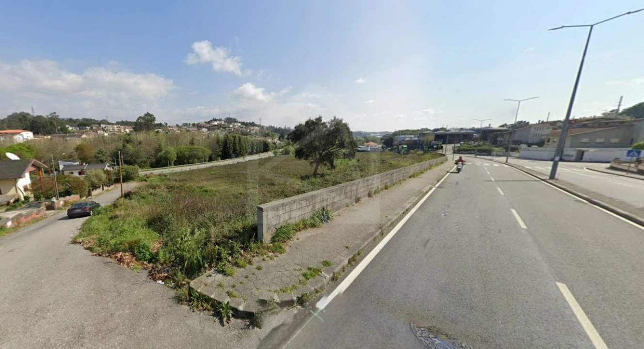 Terreno para Venda em O. Azeméis, Riba-Ul, Ul, Macinhata Seixa, Madail Foto 1