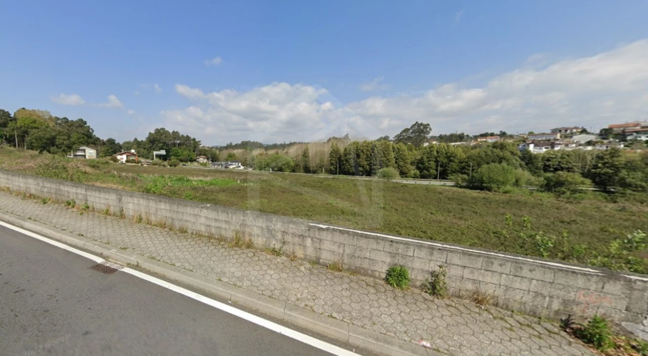 Terreno para Venda em O. Azeméis, Riba-Ul, Ul, Macinhata Seixa, Madail Foto 5