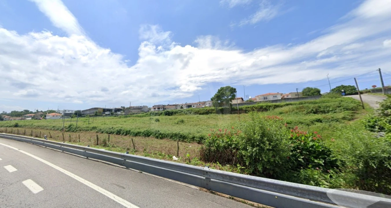 Terreno para Venda em O. Azeméis, Riba-Ul, Ul, Macinhata Seixa, Madail Foto 6