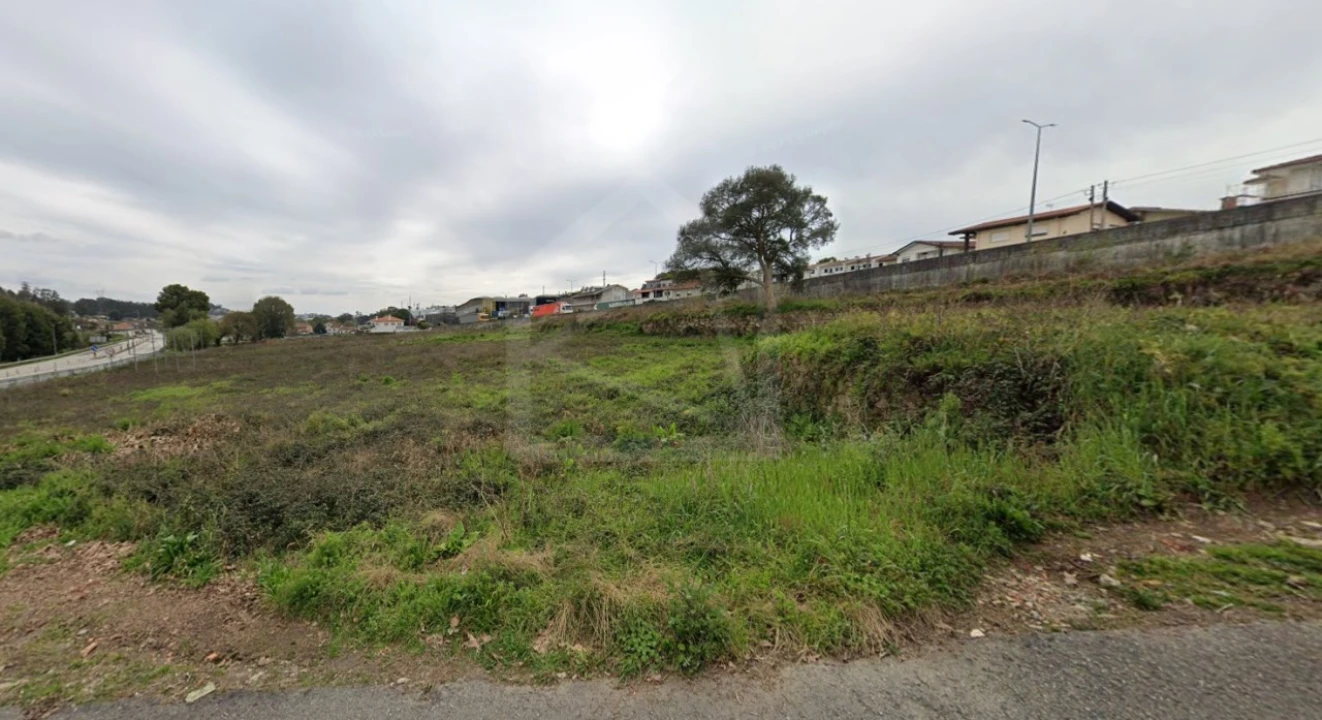 Terreno para Venda em O. Azeméis, Riba-Ul, Ul, Macinhata Seixa, Madail Foto 7