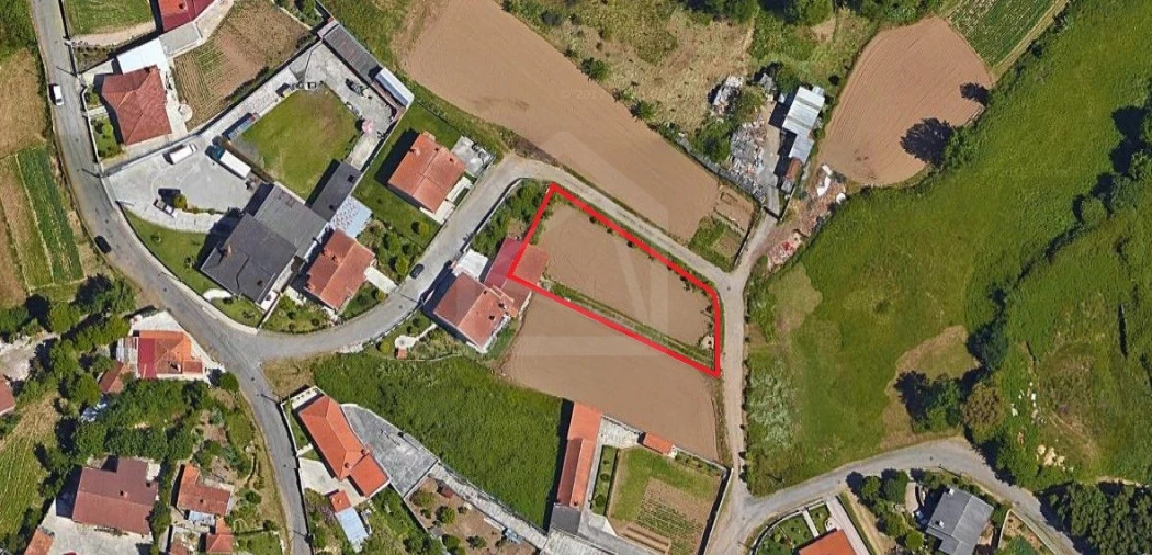 Terreno para Venda em São João de Ver Foto 3