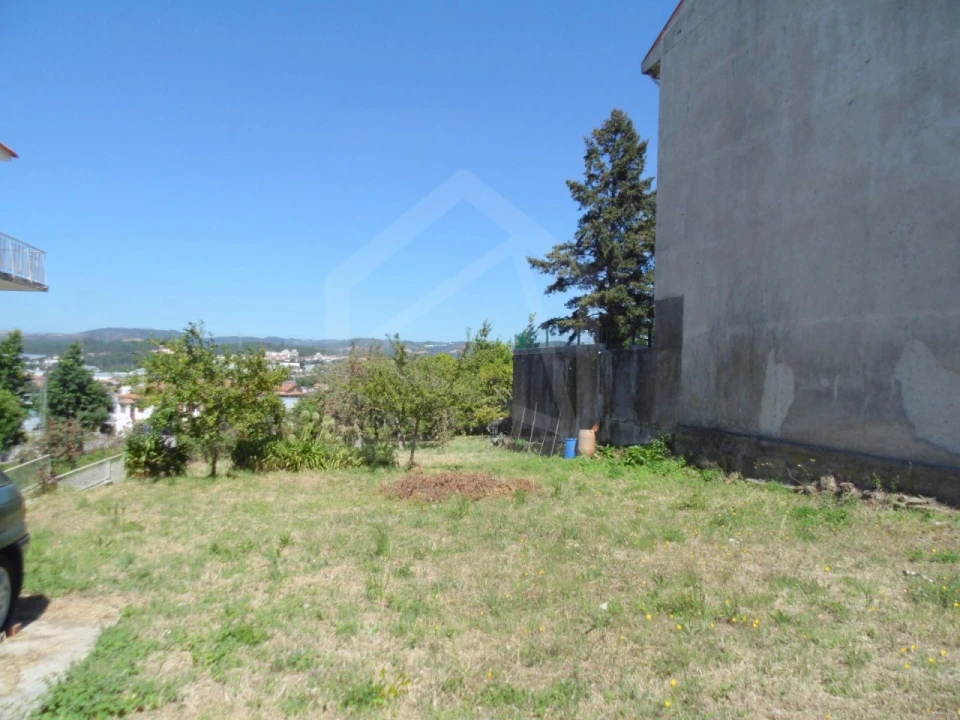 Terreno para Venda em São João da Madeira Foto 7