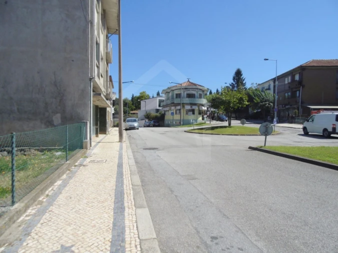 Terreno para Venda em São João da Madeira Foto 6